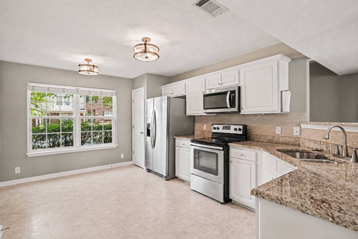 Townhouse for rent at 220 Buck Run Dr, Nashville, TN 37214