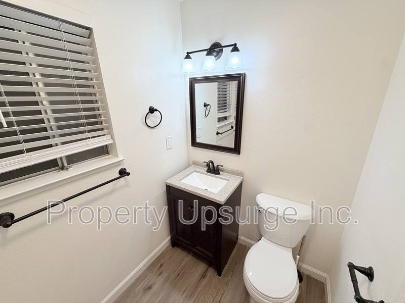 Apartment for rent at 2045 Shasta St #15, Redding, CA 96001