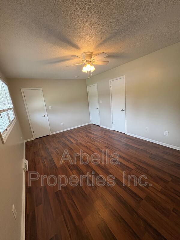 Townhouse for rent at 1816 Presswood Rd, Johnson City, TN 37604