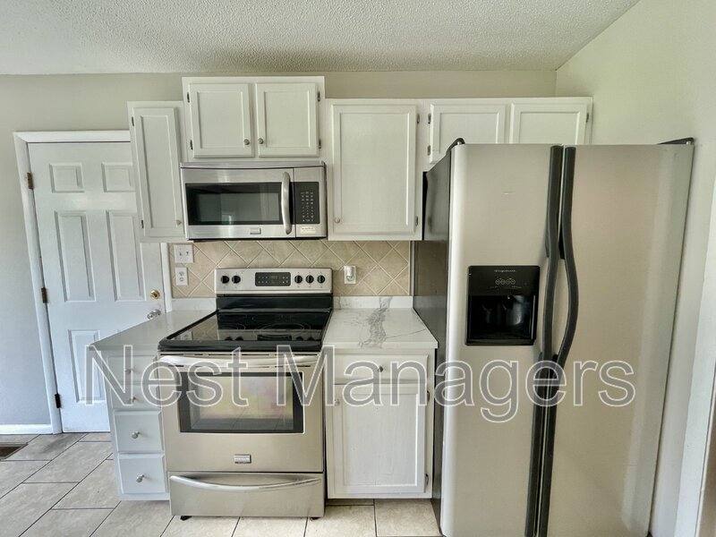 House for rent at 6732 Vaughn Rd, Fayetteville, NC 28304