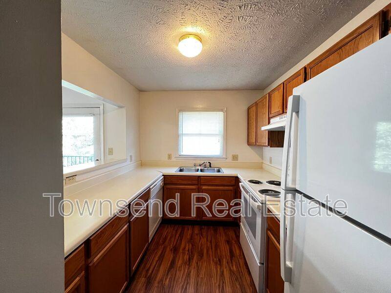 Condo for rent at 1031-3 Ancestry Dr, Fayetteville, NC 28304
