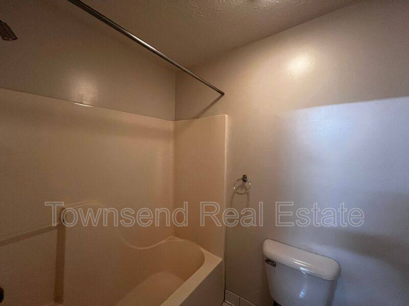 Condo for rent at 1031-3 Ancestry Dr, Fayetteville, NC 28304