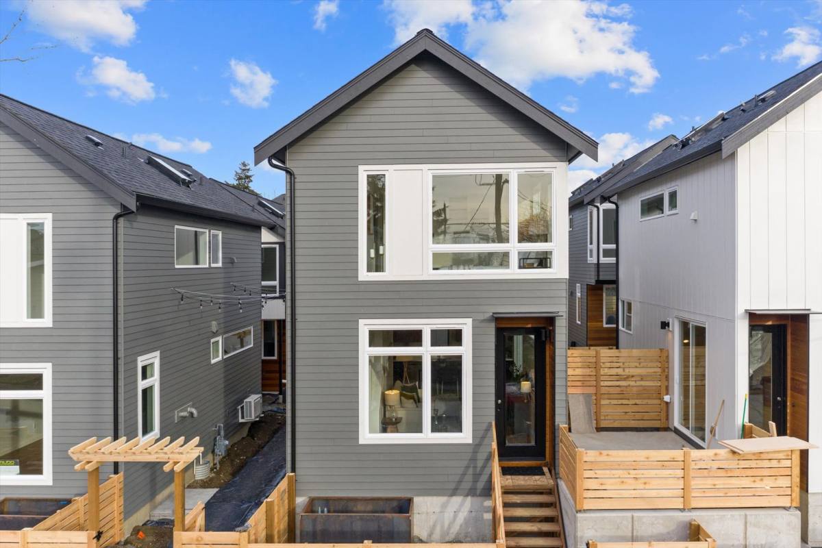 Apartment for rent at 4620A S Orchard St, Seattle, WA 98118