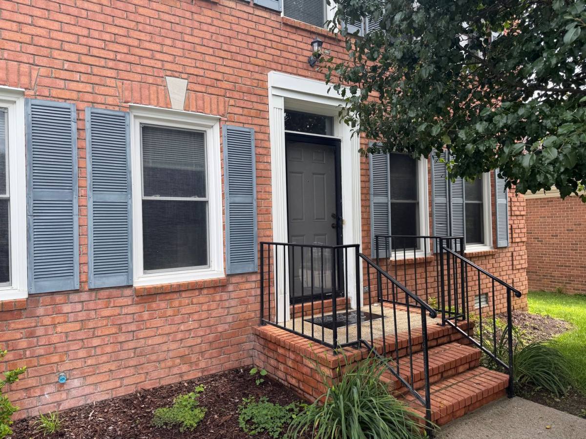 House for rent at 7033 Northridge Dr, Nashville, TN 37221