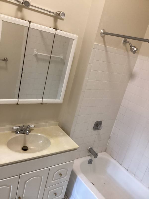 Apartment for rent at 120 Hamilton St #1, Albany, NY 12207
