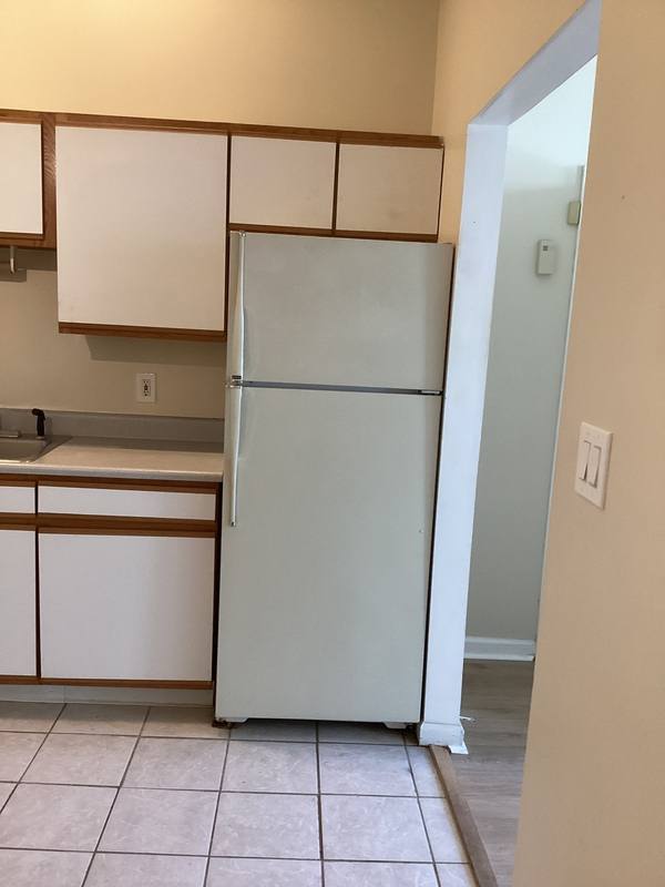 Apartment for rent at 120 Hamilton St #1, Albany, NY 12207