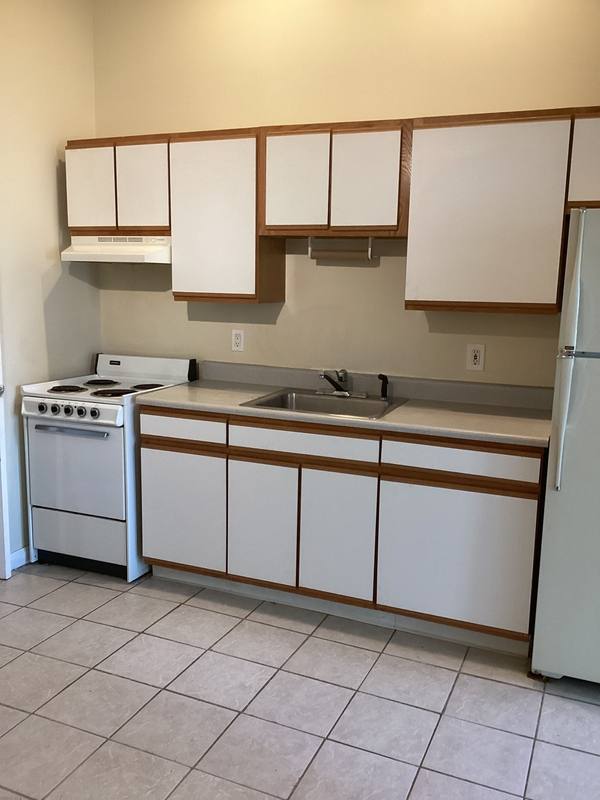 Apartment for rent at 120 Hamilton St #1, Albany, NY 12207