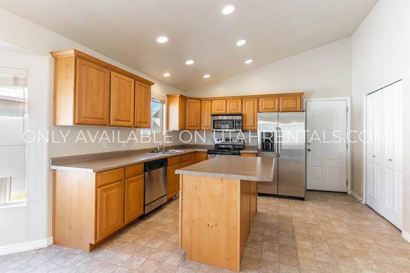 House for rent at 12461 S Mayan St, Herriman, UT 84096