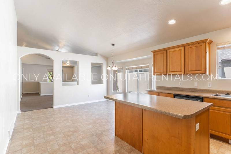 House for rent at 12461 S Mayan St, Herriman, UT 84096