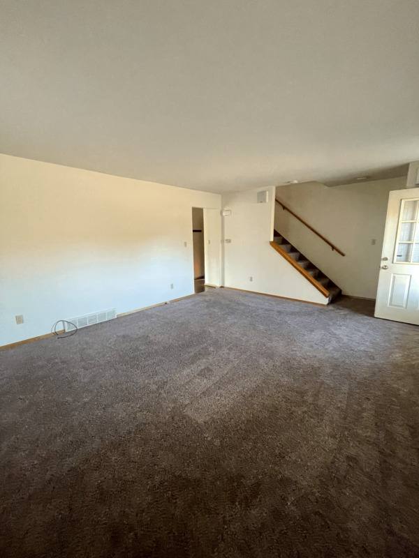Apartment for rent at 2717 O Ave NW, Cedar Rapids, IA 52405