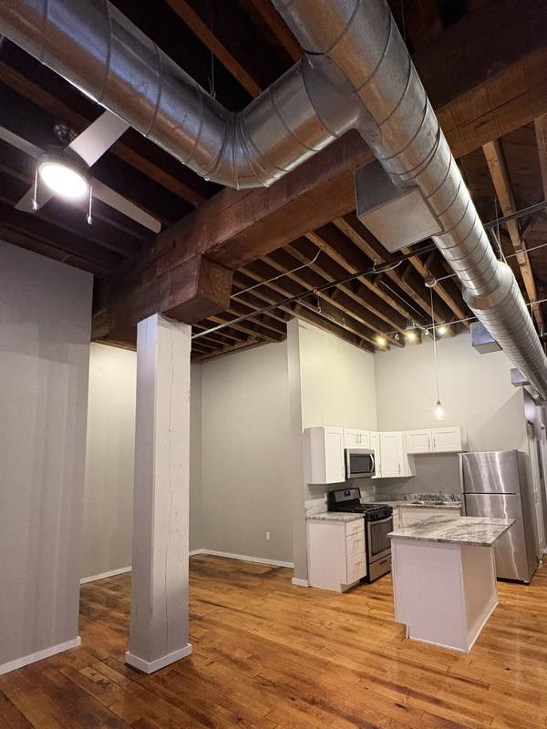 Apartment for rent at 116 N 5th St #205, Burlington, IA 52601