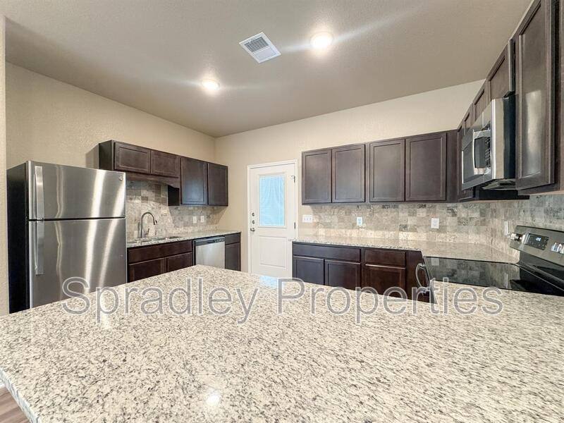 Apartment for rent at 1080A Hibiscus Dr, Belton, TX 76513
