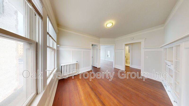 House for rent at 1425 Harrison St #325, Oakland, CA 94612