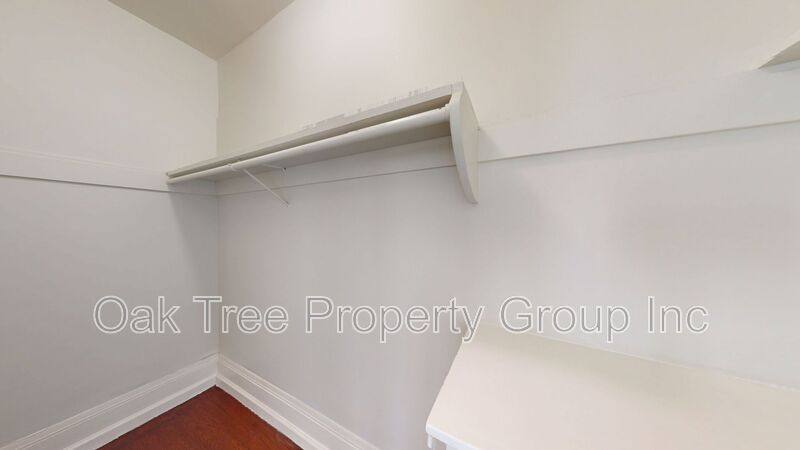 House for rent at 1425 Harrison St #325, Oakland, CA 94612