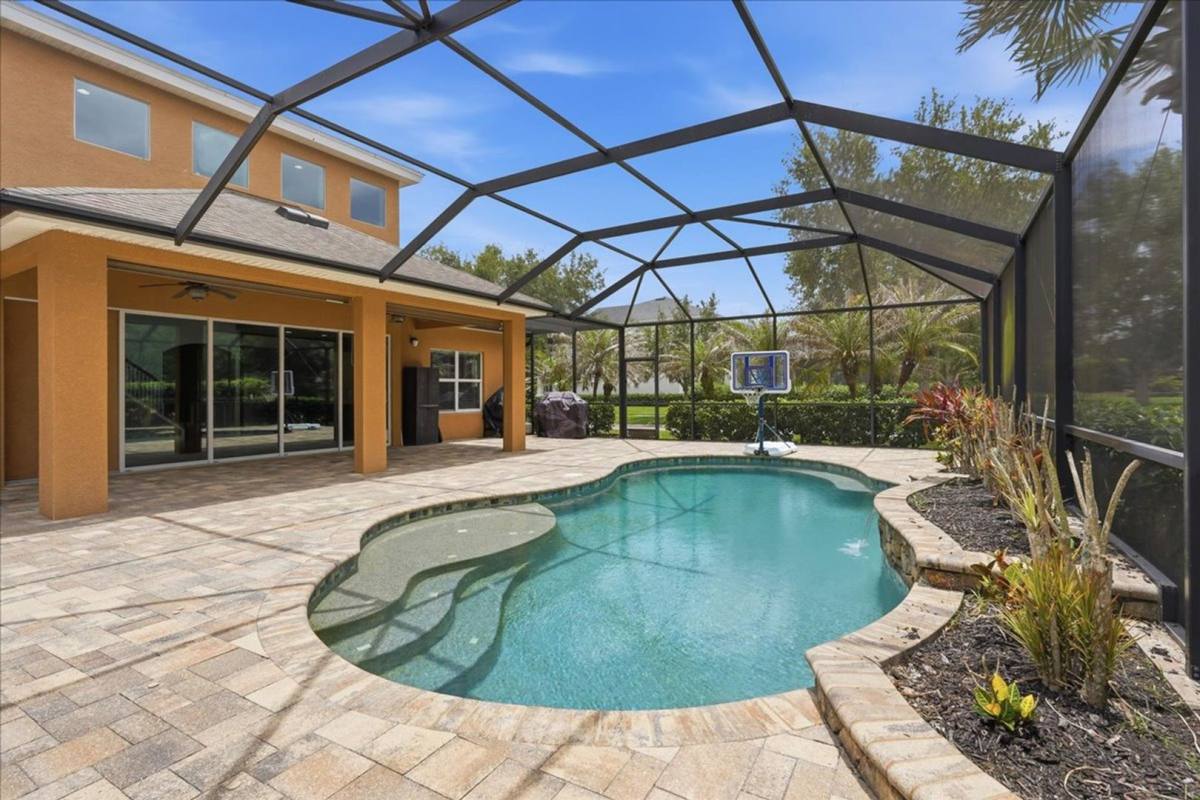 House for rent at 5333 Sagecrest Dr, Lithia, FL 33547