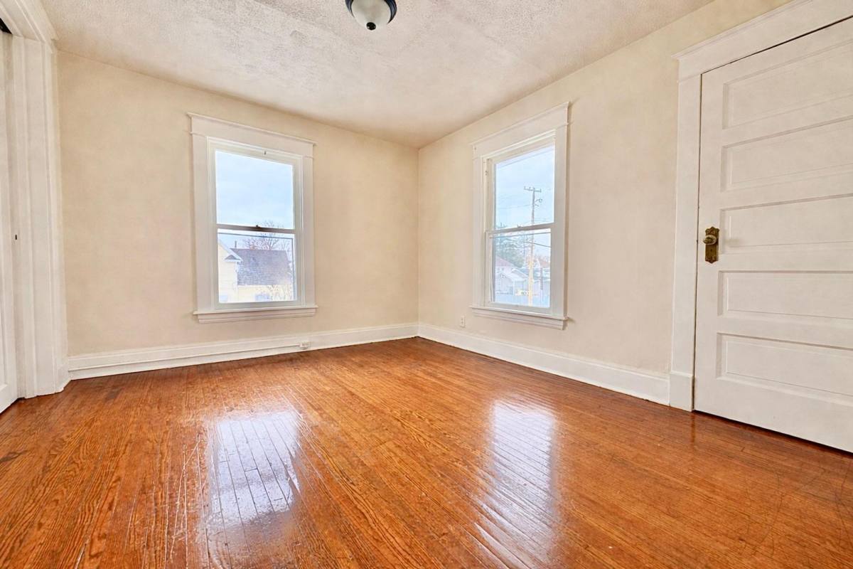 Apartment for rent at 1425 Miami St, South Bend, IN 46613