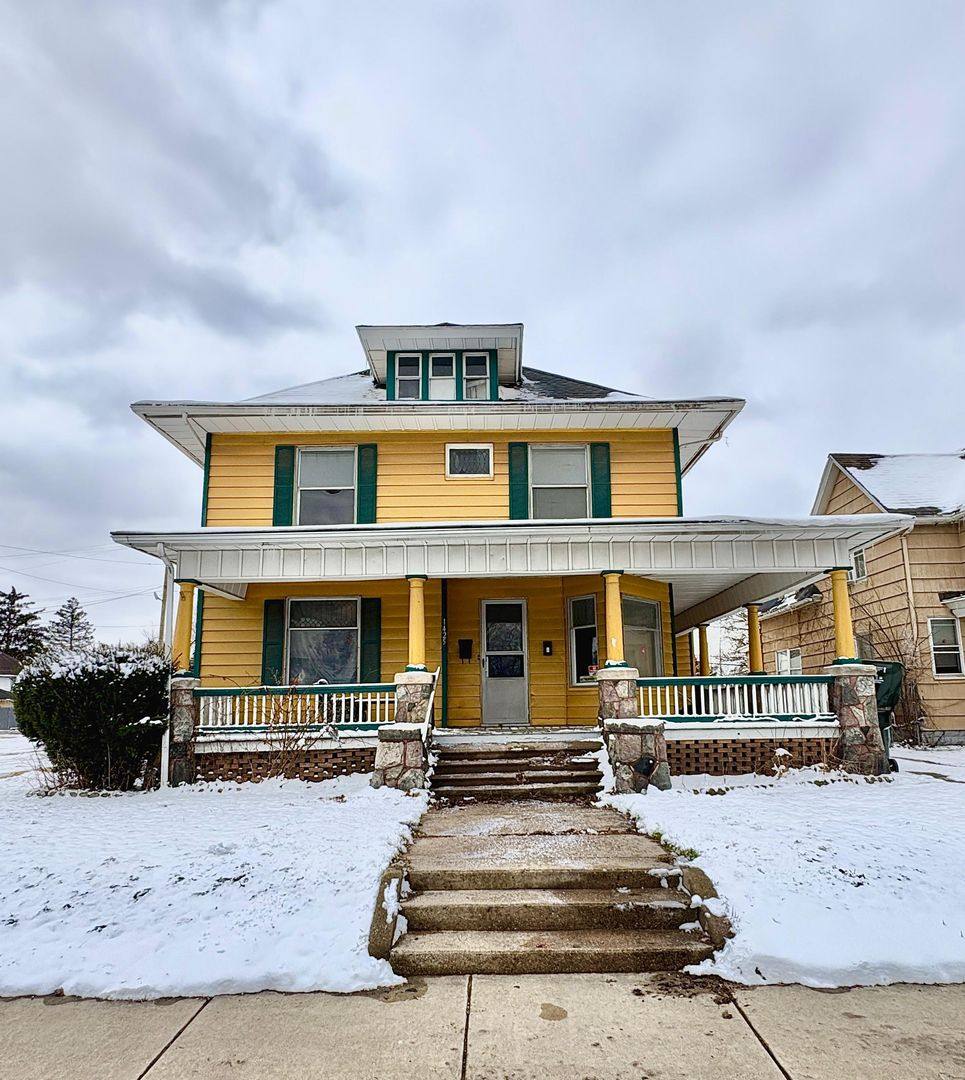 Apartment for rent at 1425 Miami St, South Bend, IN 46613
