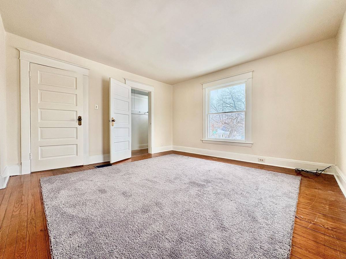 Apartment for rent at 1425 Miami St, South Bend, IN 46613