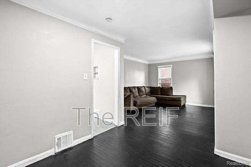 House for rent at 20045 Greenlawn St, Detroit, MI 48221
