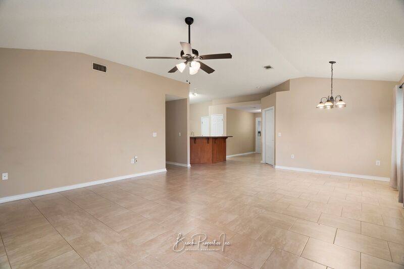 House for rent at 4718 Lemoyne Vista, Milton, FL 32570