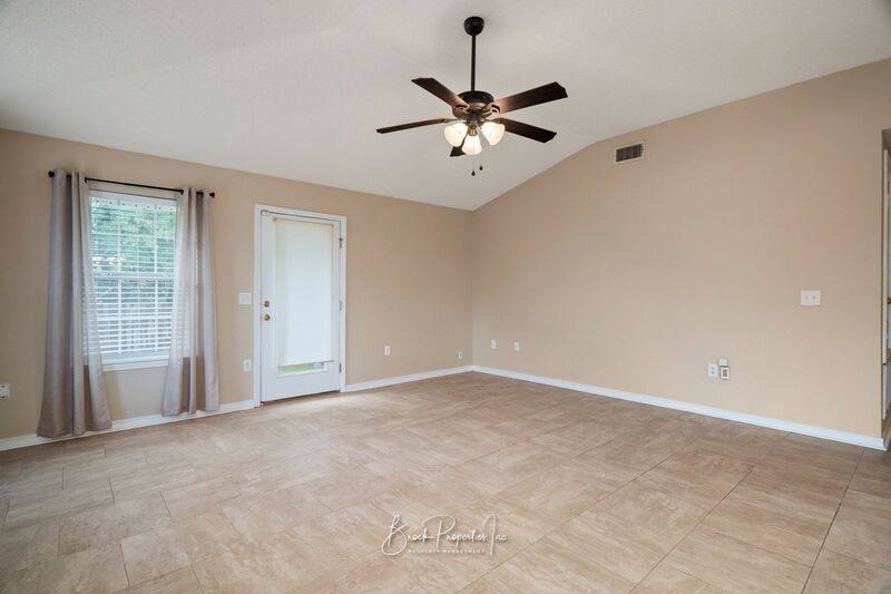 House for rent at 4718 Lemoyne Vista, Milton, FL 32570