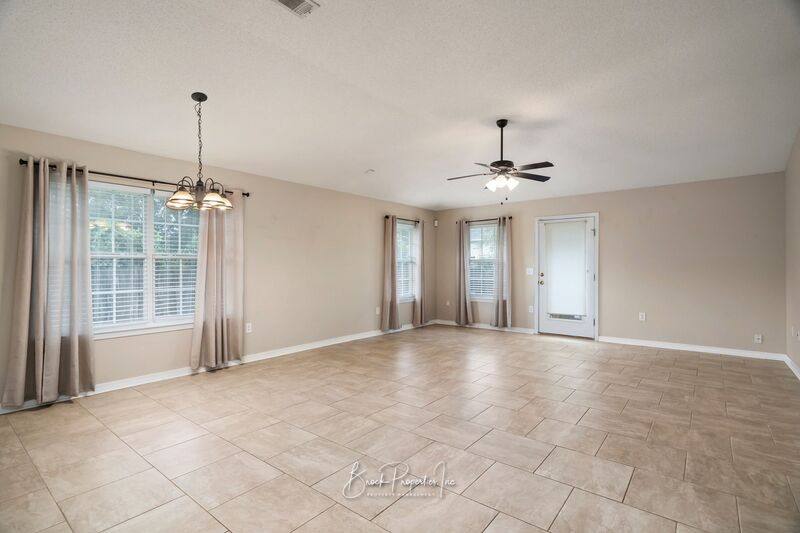 House for rent at 4718 Lemoyne Vista, Milton, FL 32570