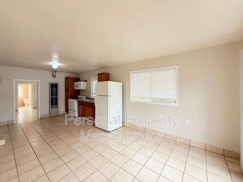 Townhouse for rent at 1102 G St, Washougal, WA 98671