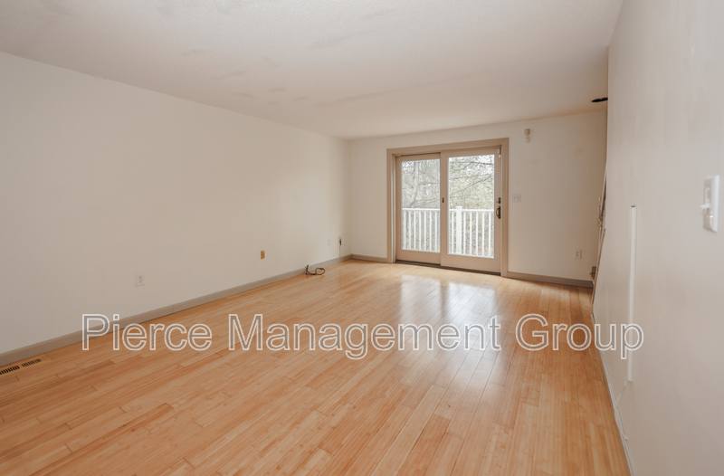 Townhouse for rent at 6 Pleasant St #C8, Hooksett, NH 03106