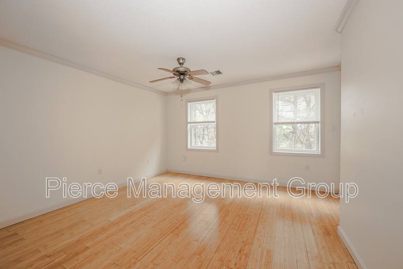 Townhouse for rent at 6 Pleasant St #C8, Hooksett, NH 03106