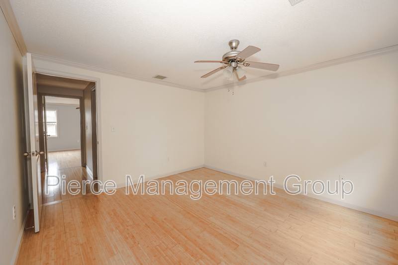 Townhouse for rent at 6 Pleasant St #C8, Hooksett, NH 03106