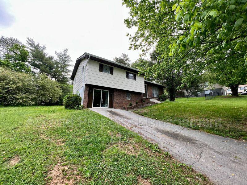 House for rent at 903 Valerie Lane, Hixson, TN 37343