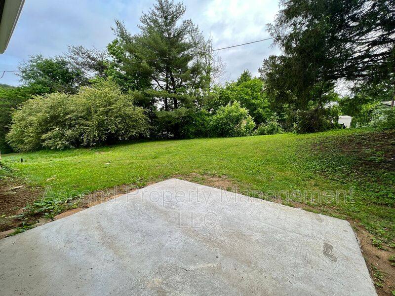 House for rent at 903 Valerie Lane, Hixson, TN 37343