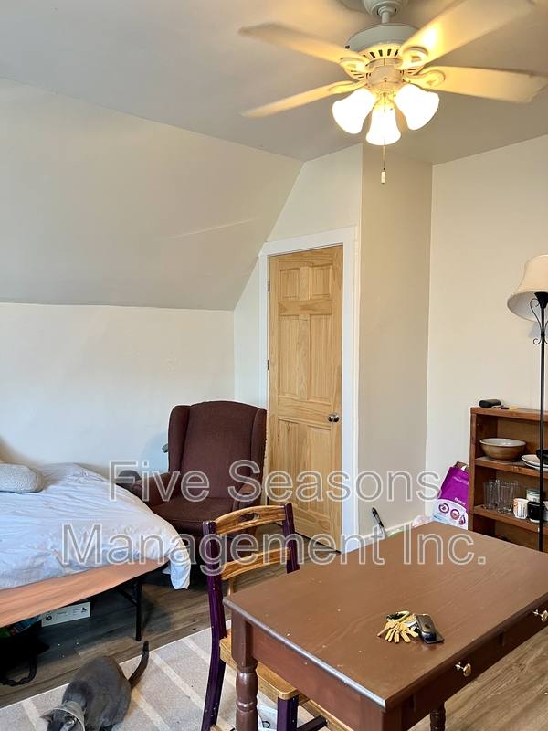 Apartment for rent at 19 Grant St #6, Burlington, VT 05401