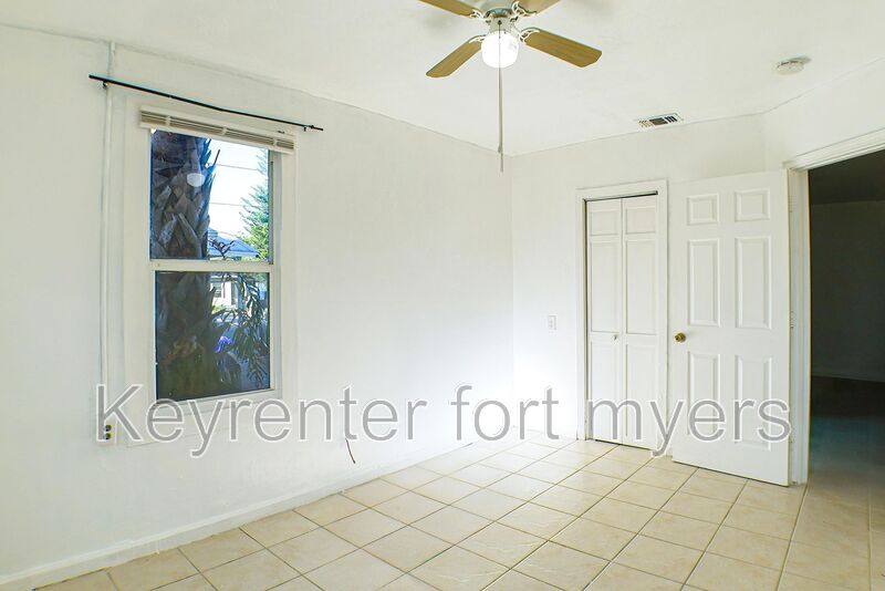 Apartment for rent at 3042 Douglas Ave, Fort Myers, FL 33916