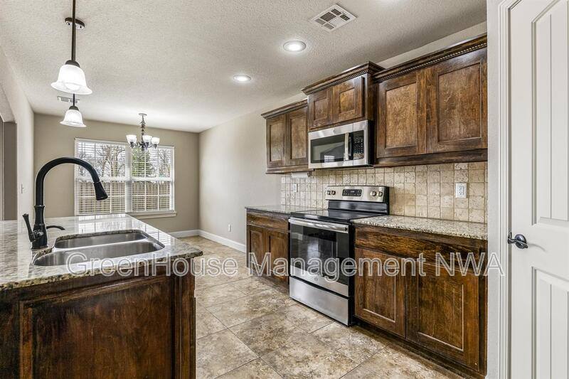 House for rent at 2907 SW Tanglewood Ave, Bentonville, AR 72712
