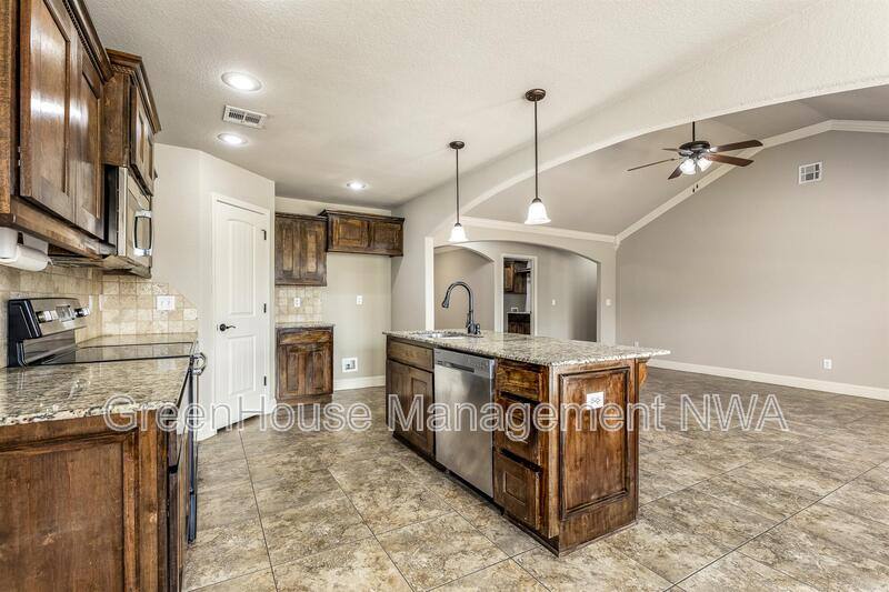 House for rent at 2907 SW Tanglewood Ave, Bentonville, AR 72712