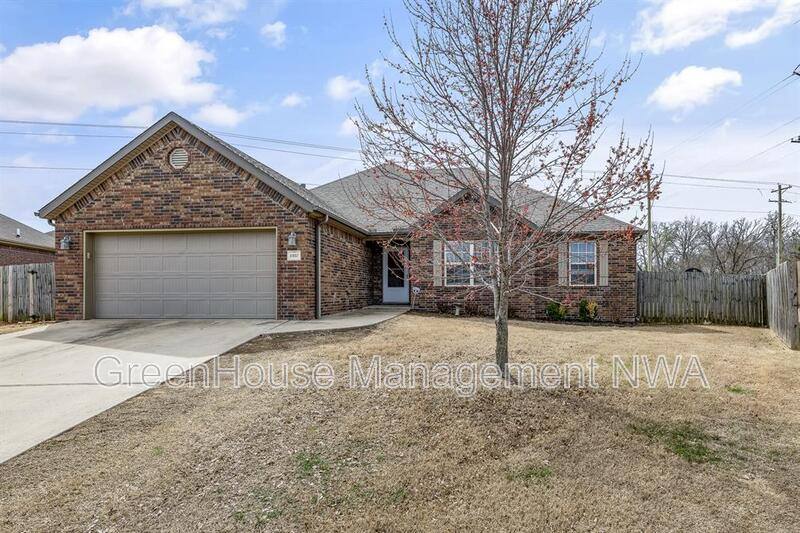 House for rent at 2907 SW Tanglewood Ave, Bentonville, AR 72712