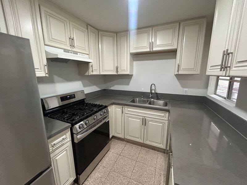 Apartment for rent at 456 Myrtle St #6, Glendale, CA 91203