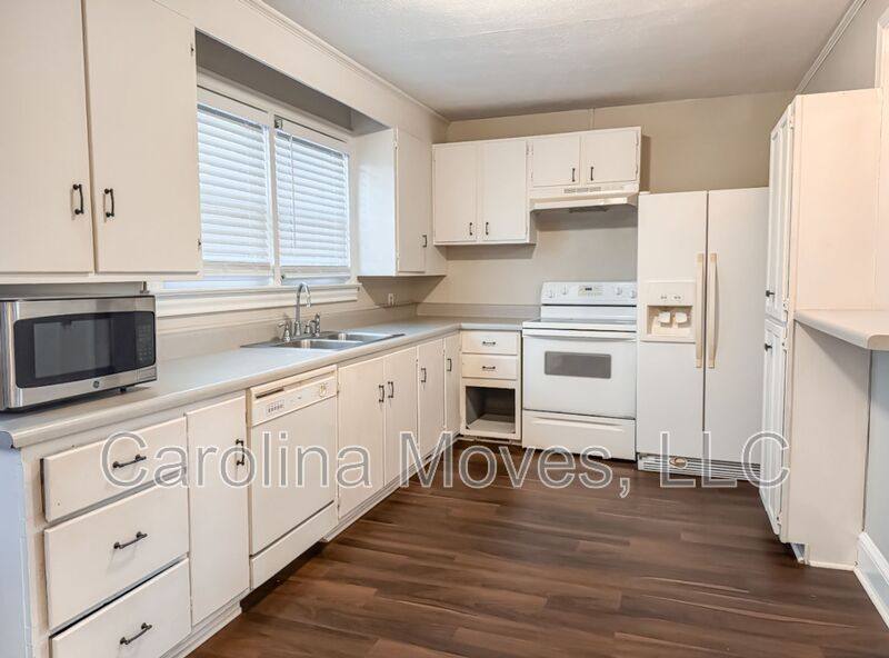 House for rent at 303 E A Ave, Easley, SC 29640