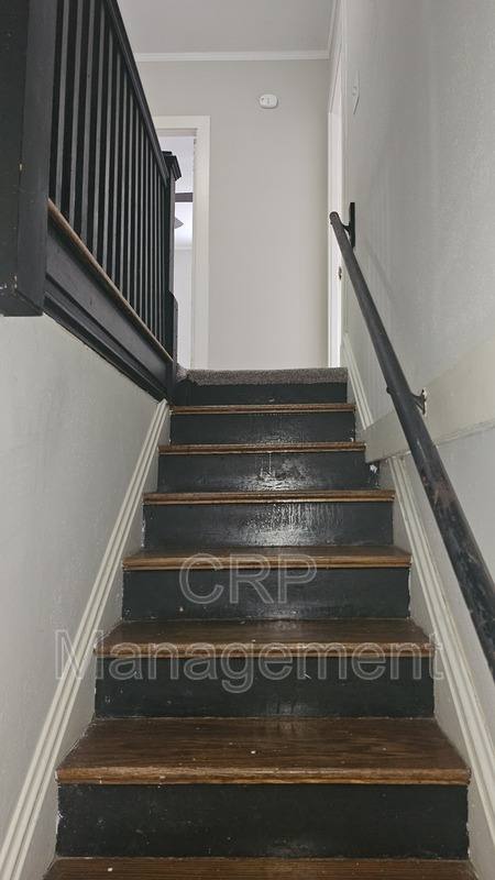 Apartment for rent at 6827 Melrose, Saint Louis, MO 63130