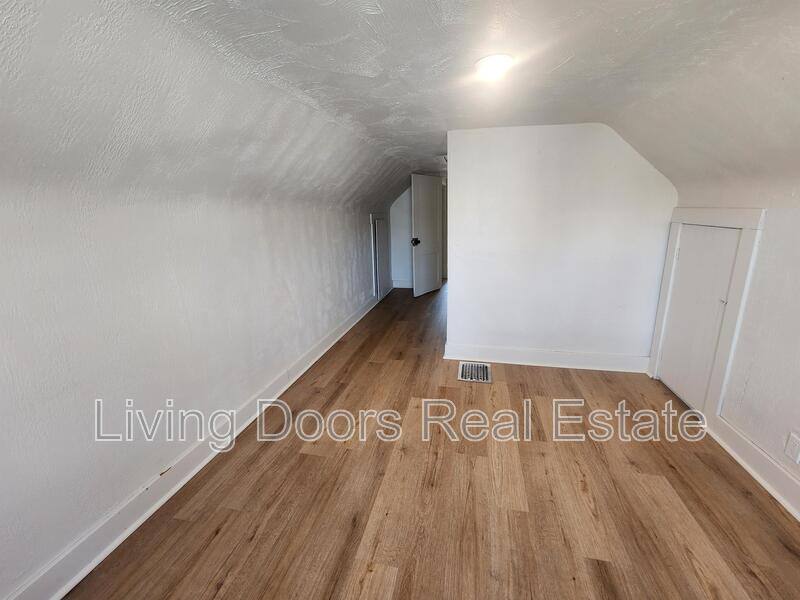House for rent at 843 New Hampshire St, Lincoln, NE 68508