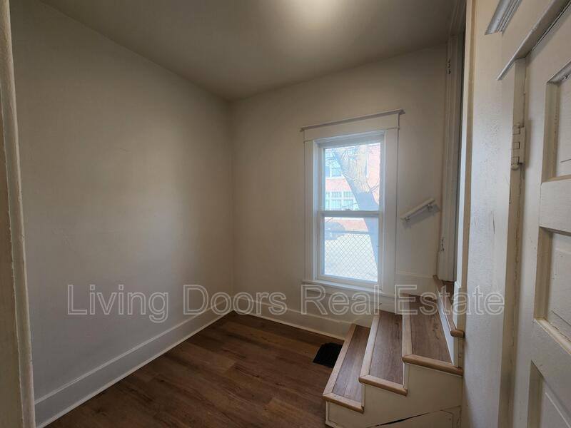 House for rent at 843 New Hampshire St, Lincoln, NE 68508