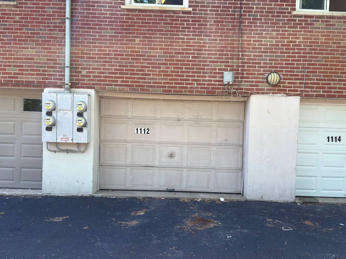 Apartment for rent at 1100-62 Midland, 1101-63 Purdue, Saint Louis, MO 63130