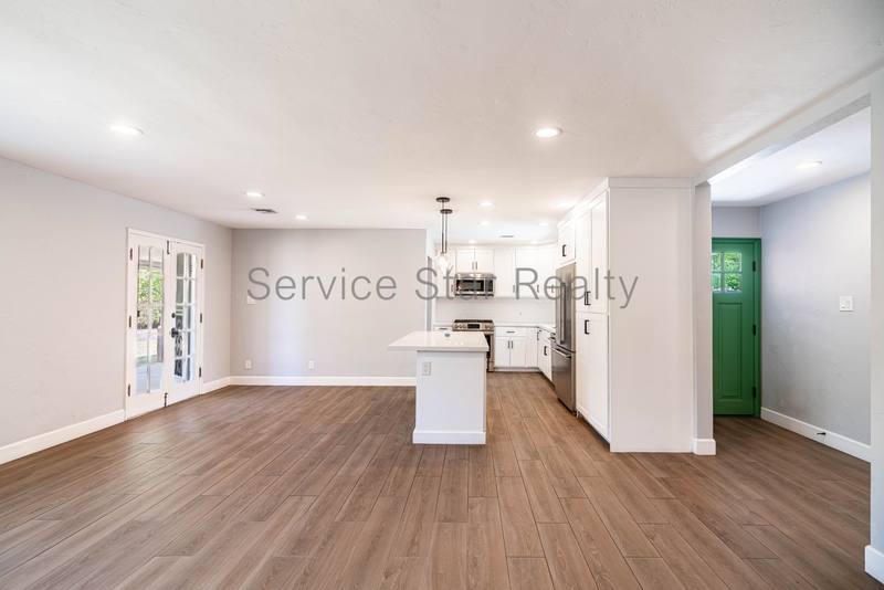 House for rent at 1946 E Rancho Dr, Phoenix, AZ 85016
