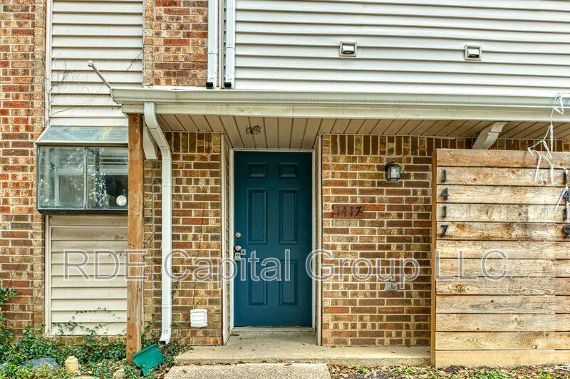 Apartment for rent at 5407B Chimney Rock Rd, Fort Worth, TX 76112