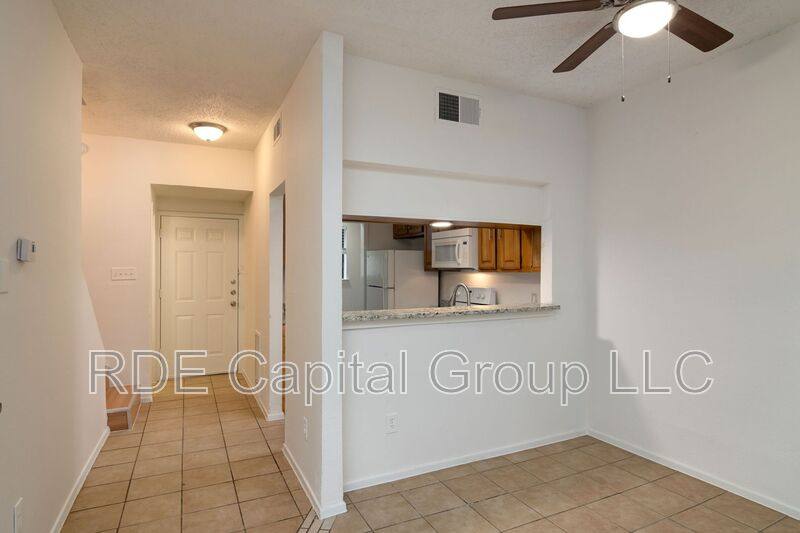 Apartment for rent at 5407B Chimney Rock Rd, Fort Worth, TX 76112