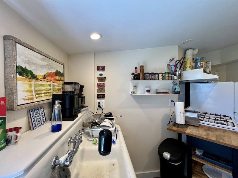 Apartment for rent at 4124 Lee Highway 2, Arlington, VA 22207