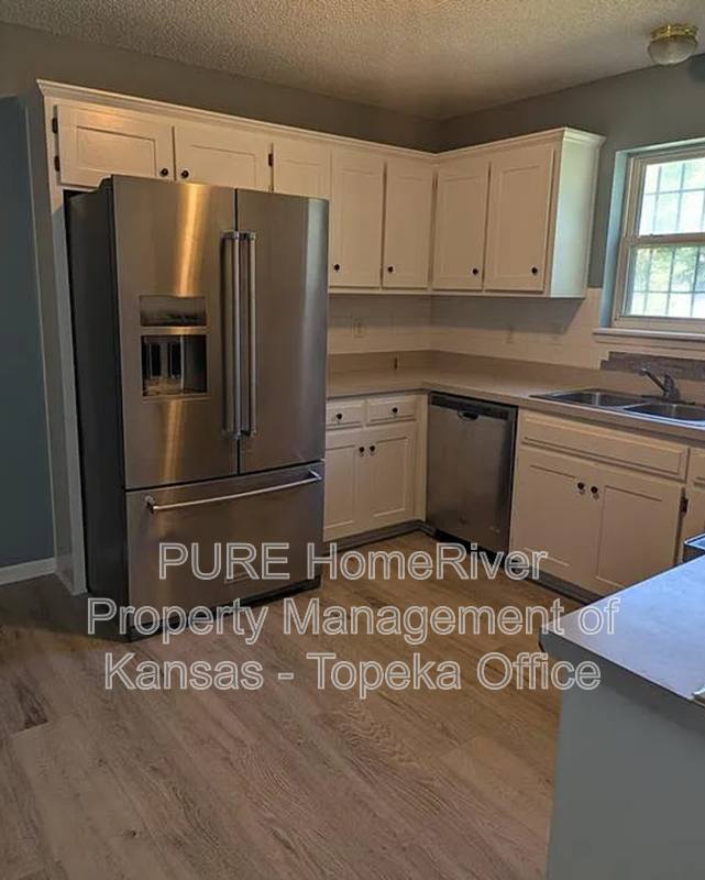 House for rent at 3227 Park Ave, Kansas City, MO 64109