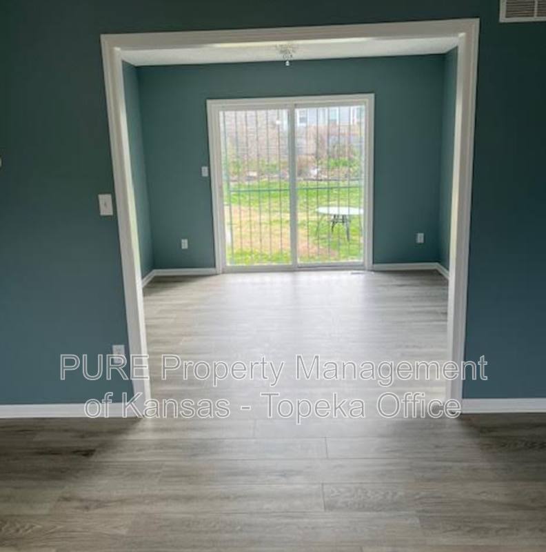 House for rent at 3227 Park Ave, Kansas City, MO 64109