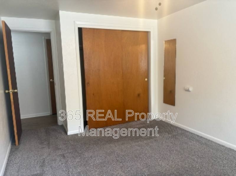 Apartment for rent at 1624 9th Ave #15, Greeley, CO 80631